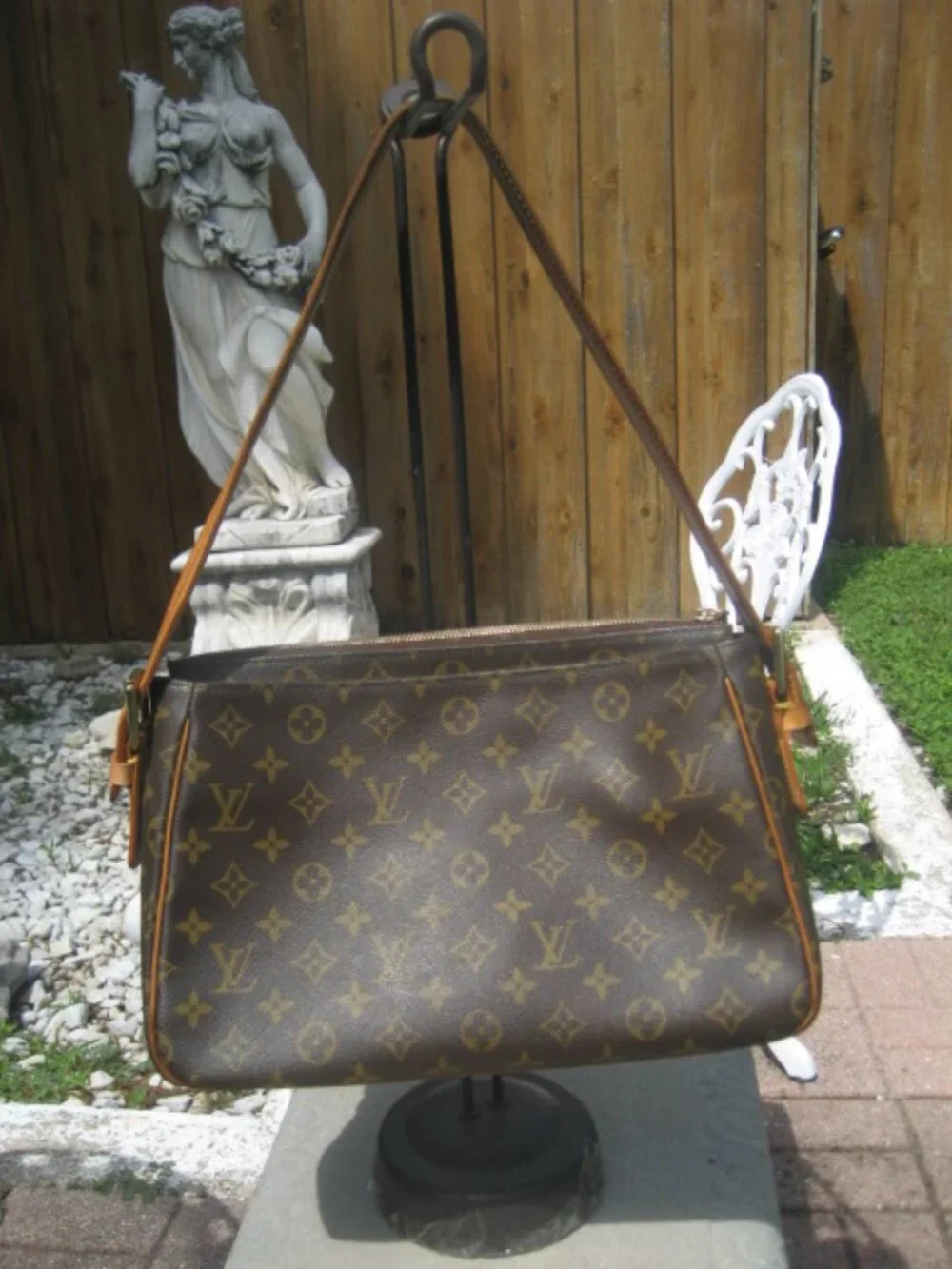 Louis Vuitton Monogram Viva Cite GM Shoulder / Handbag Purse Double Pouch bag